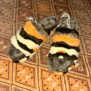 UGG slippers/shoes